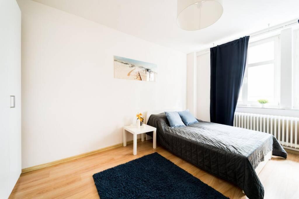3 Rooms Big Apartment - 150 M Town Hall - Nice Design Wroclaw Exterior photo